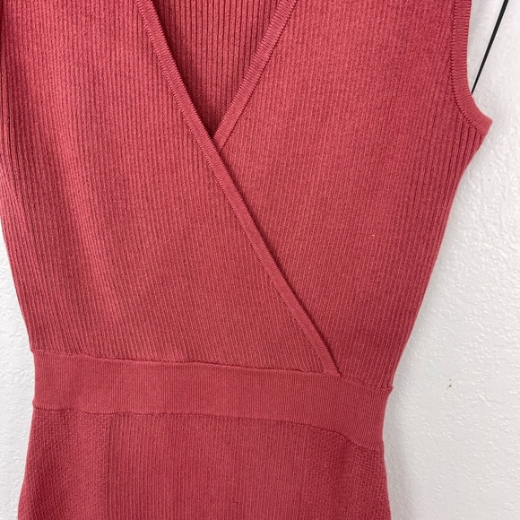 XOXO Dusty Rose Ribbed Knit Short Bodycon V-Neck Party Dress with Choker Collar - Picture 4 of 8